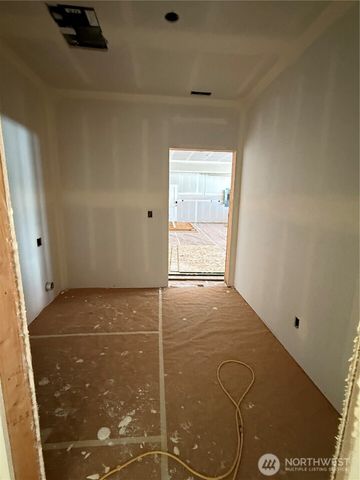 15114 295th Street E, Kapowsin, WA 98338