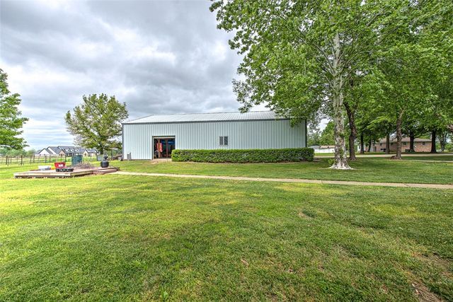 302 Spring Creek Road, Lowell, AR 72745