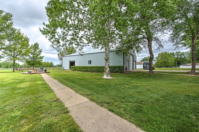 302 Spring Creek Road, Lowell, AR 72745
