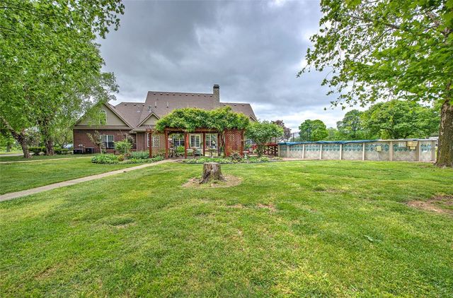 302 Spring Creek Road, Lowell, AR 72745