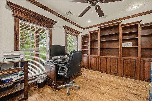 302 Spring Creek Road, Lowell, AR 72745