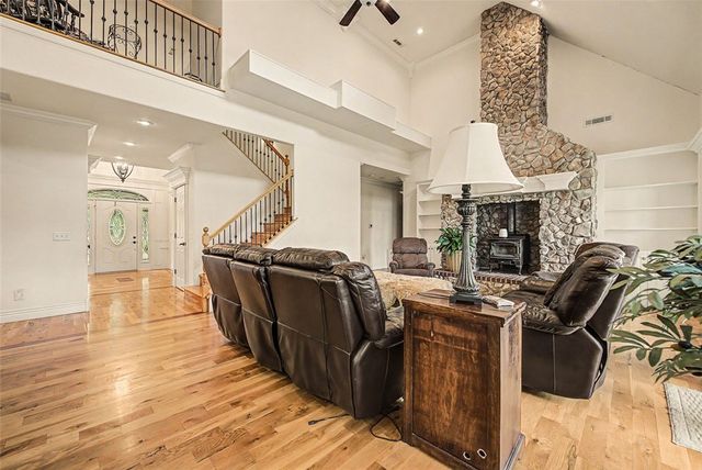 302 Spring Creek Road, Lowell, AR 72745