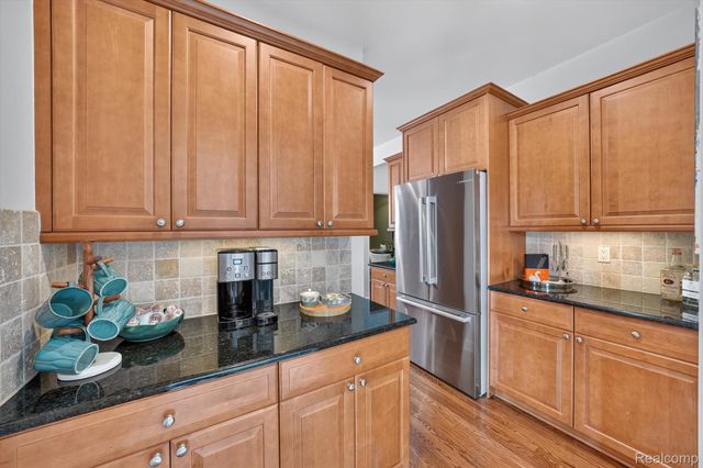 3804 Elk Drive, Oakland Charter Township, MI 48306