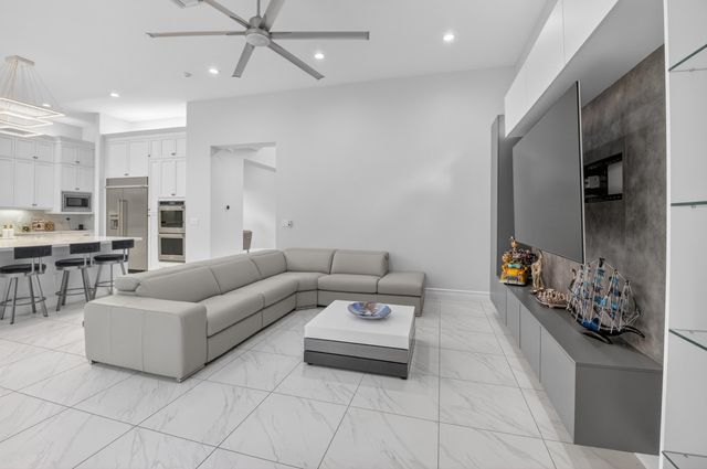 16149 Pantheon Pass, Delray Beach, FL 33446