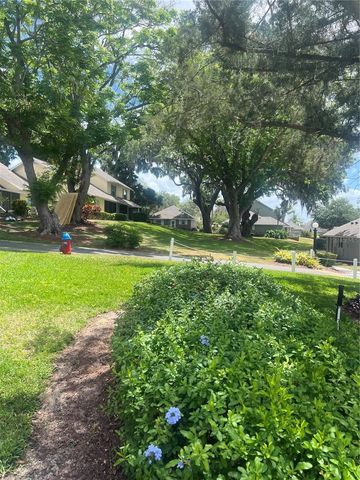 1034 VILLA LN LANE 18, Apopka, FL 32712
