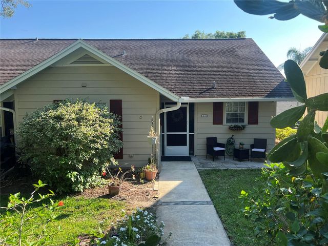 1034 VILLA LN LANE 18, Apopka, FL 32712