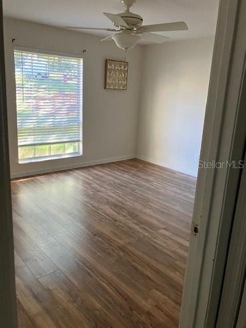 1034 VILLA LN LANE 18, Apopka, FL 32712