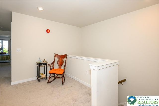 7542 Clayton Avenue, Coopersburg Boro, PA 18036