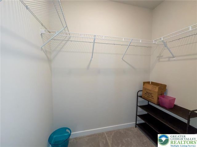 7542 Clayton Avenue, Coopersburg Boro, PA 18036