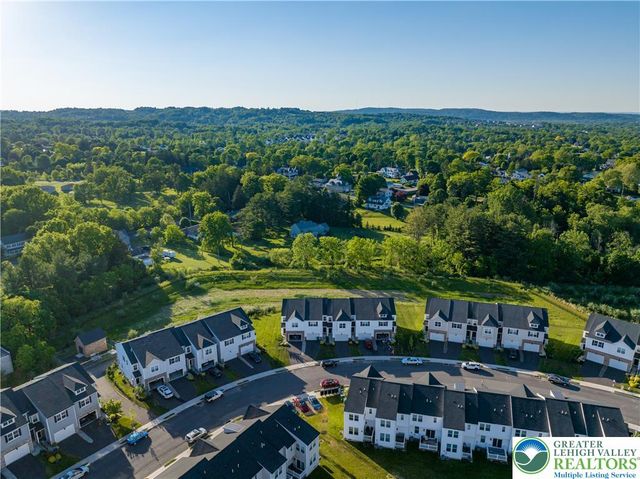 7542 Clayton Avenue, Coopersburg Boro, PA 18036