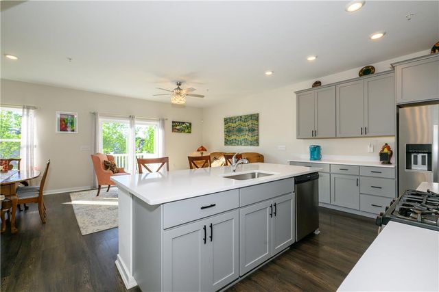 7542 Clayton Avenue, Coopersburg Boro, PA 18036
