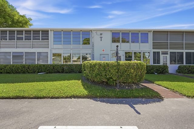 551 DURHAM Circle T, Deerfield Beach, FL 33442