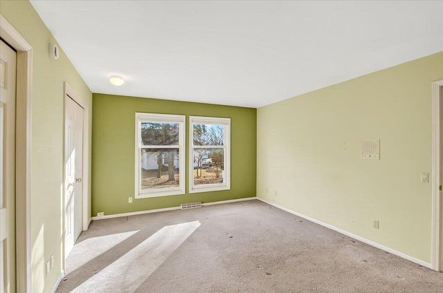 9 Crossbridge Court, Madison, WI 53717