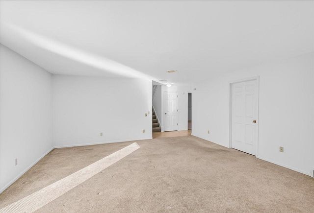 9 Crossbridge Court, Madison, WI 53717