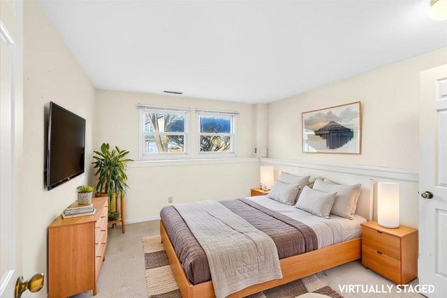 9 Crossbridge Court, Madison, WI 53717