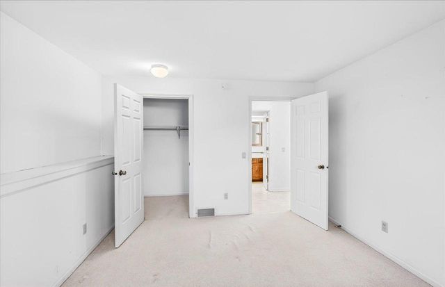 9 Crossbridge Court, Madison, WI 53717