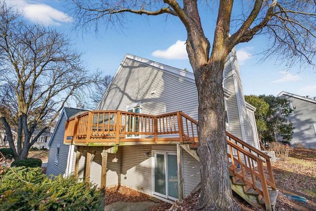 9 Crossbridge Court, Madison, WI 53717