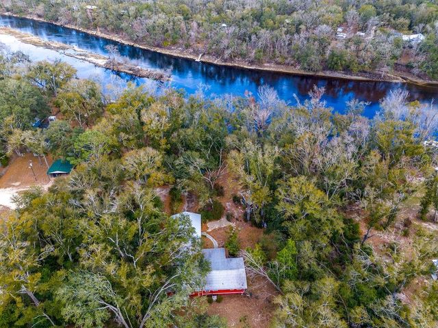 103 NE SUWANNEE RIVER DRIVE, Mayo, FL 32066