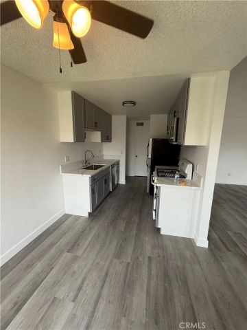 700 West La Veta Avenue E4, Orange, CA 92868