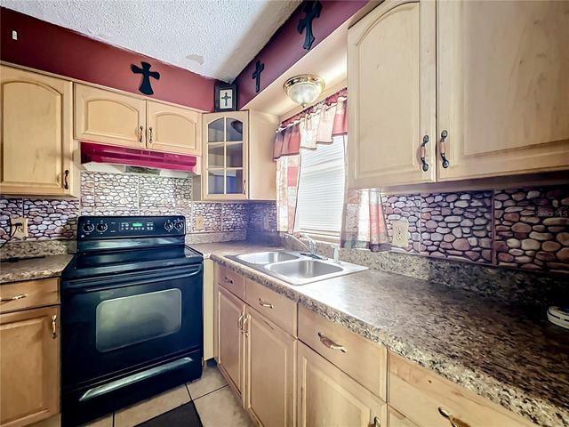 4346 DAUBERT STREET, Orlando, FL 32803