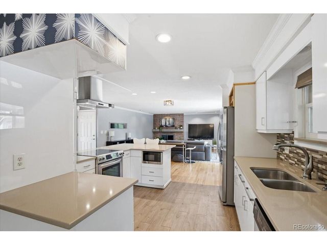 2956 S Fenton St, Denver, CO 80227