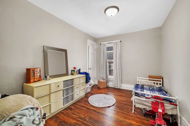 214-216 N Hickory Street, Joliet, IL 60435