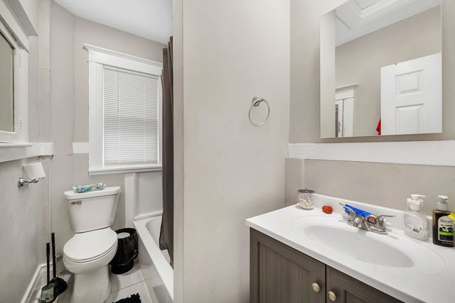 214-216 N Hickory Street, Joliet, IL 60435