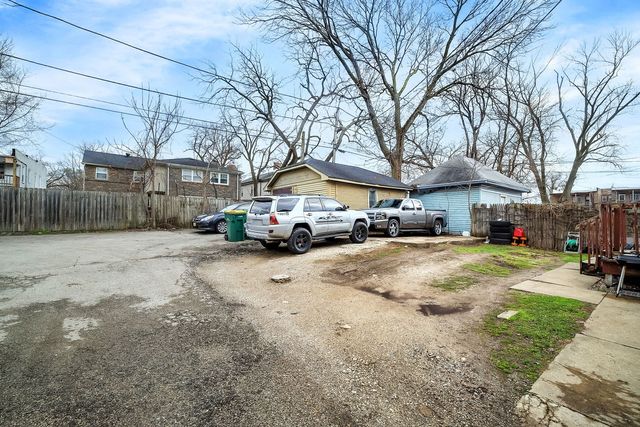 214-216 N Hickory Street, Joliet, IL 60435