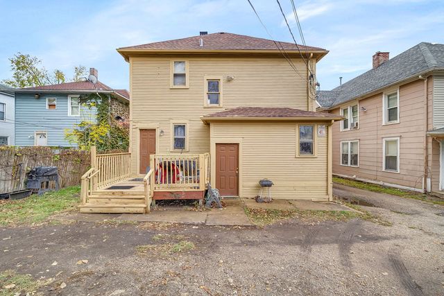 214-216 N Hickory Street, Joliet, IL 60435