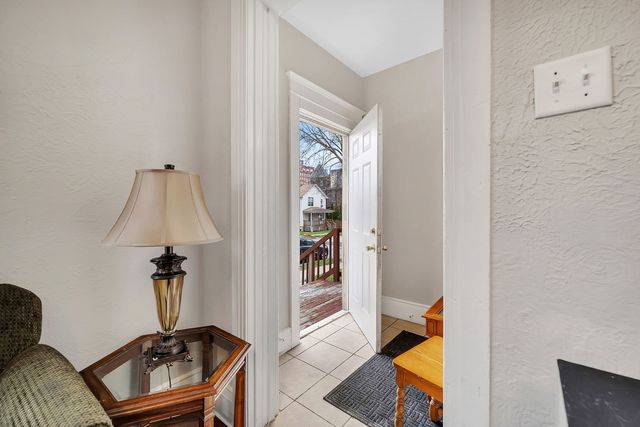 214-216 N Hickory Street, Joliet, IL 60435