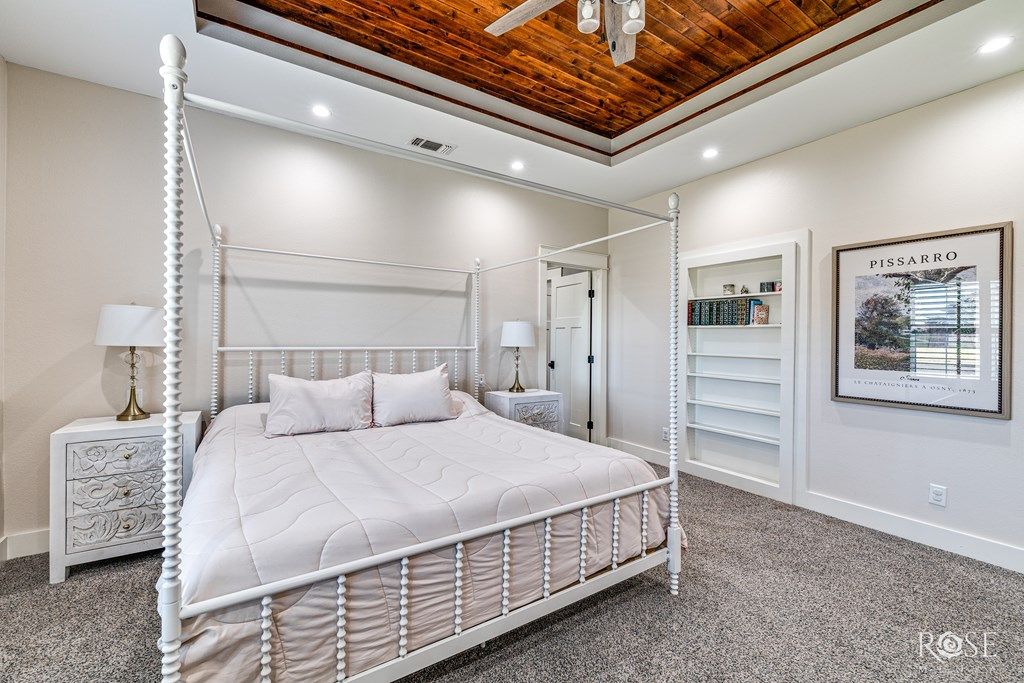 Image 12 of property listing at 7614 Aspen Ave, San Angelo, TX 76904