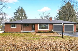 580 Dutch Ridge Rd, Brighton Twp, PA 15009