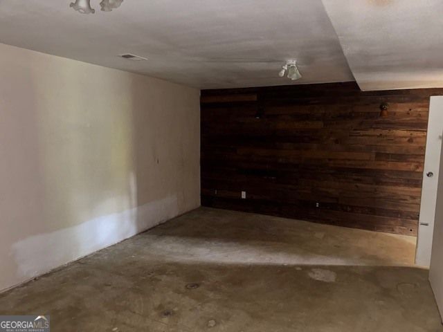 217 Central Lake Circle, Griffin, GA 30223