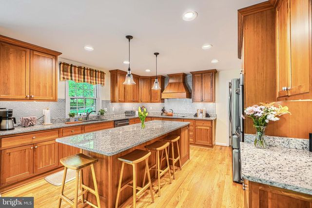 800 BOMONT RD, Lutherville Timonium, MD 21093
