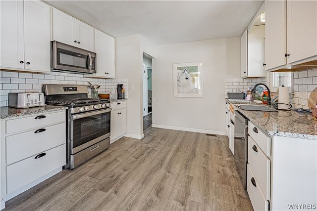 1388 Staley Road, Grand Island, NY 14072