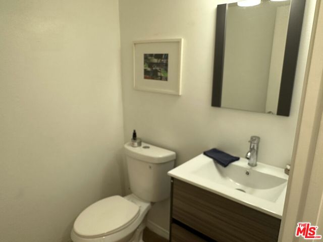 8705 Cedros Avenue 8, Panorama City, CA 91402