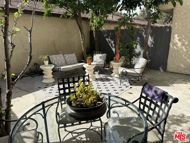 8705 Cedros Avenue 8, Panorama City, CA 91402