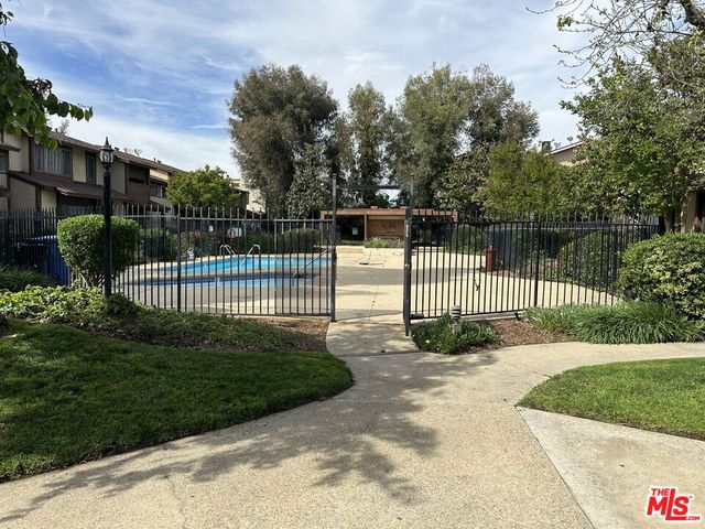 8705 Cedros Avenue 8, Panorama City, CA 91402