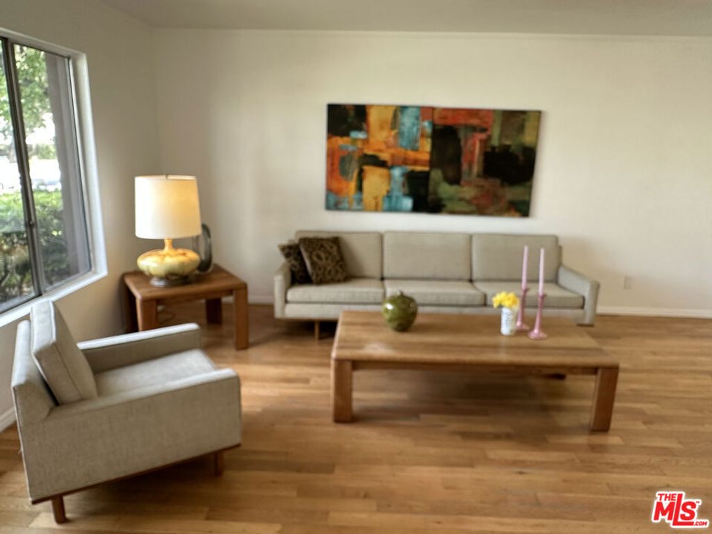 8705 Cedros Avenue 8, Panorama City, CA 91402