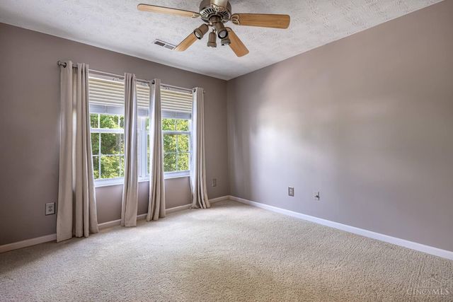 11 S Glen Oak Drive, Springboro, OH 45066