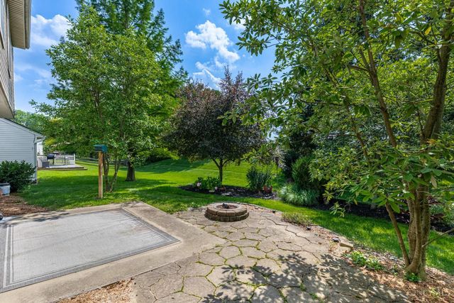 11 S Glen Oak Drive, Springboro, OH 45066