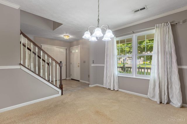 11 S Glen Oak Drive, Springboro, OH 45066