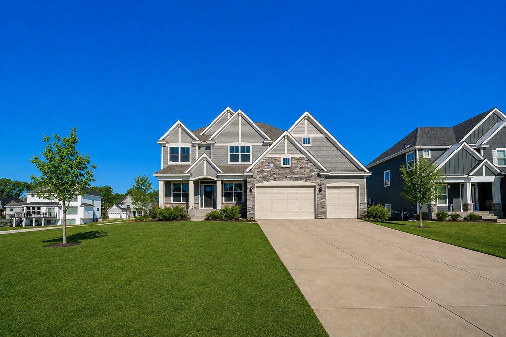 2907 132nd Court NE, Blaine, MN 55449