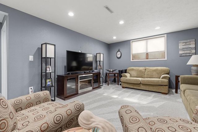 500 Rowland Street, Tracy, MN 56175