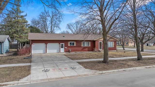 500 Rowland Street, Tracy, MN 56175