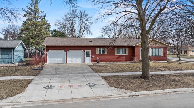 500 Rowland Street, Tracy, MN 56175