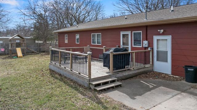 500 Rowland Street, Tracy, MN 56175