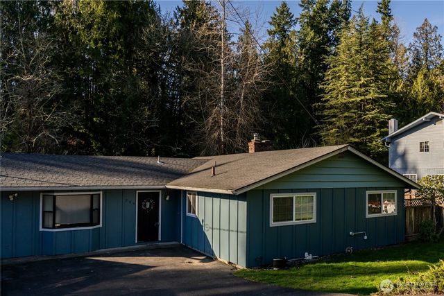 709 N 23rd Avenue, Kelso, WA 98626