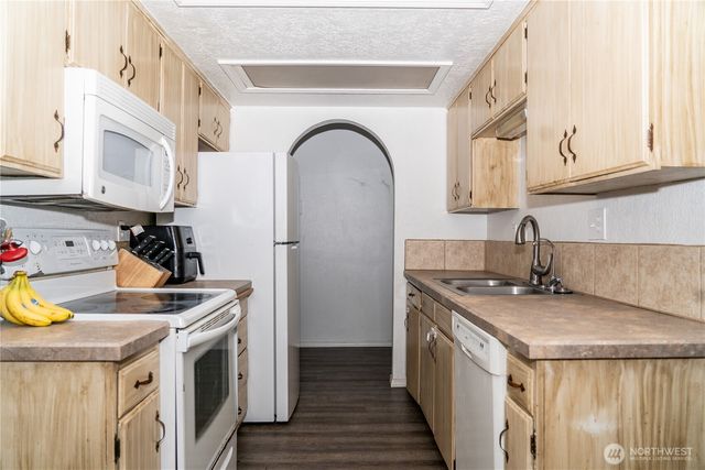 709 N 23rd Avenue, Kelso, WA 98626