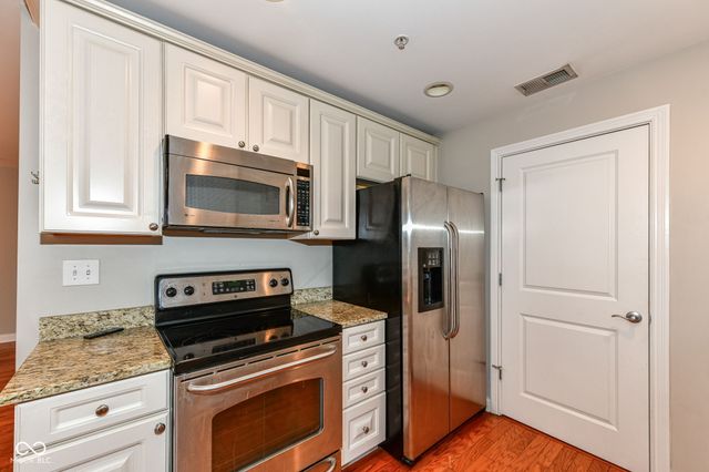 350 N Meridian Street 709, Indianapolis, IN 46204